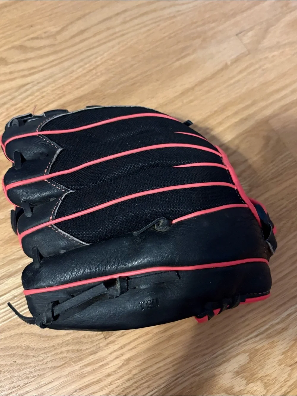 Wilson fastpitch softball